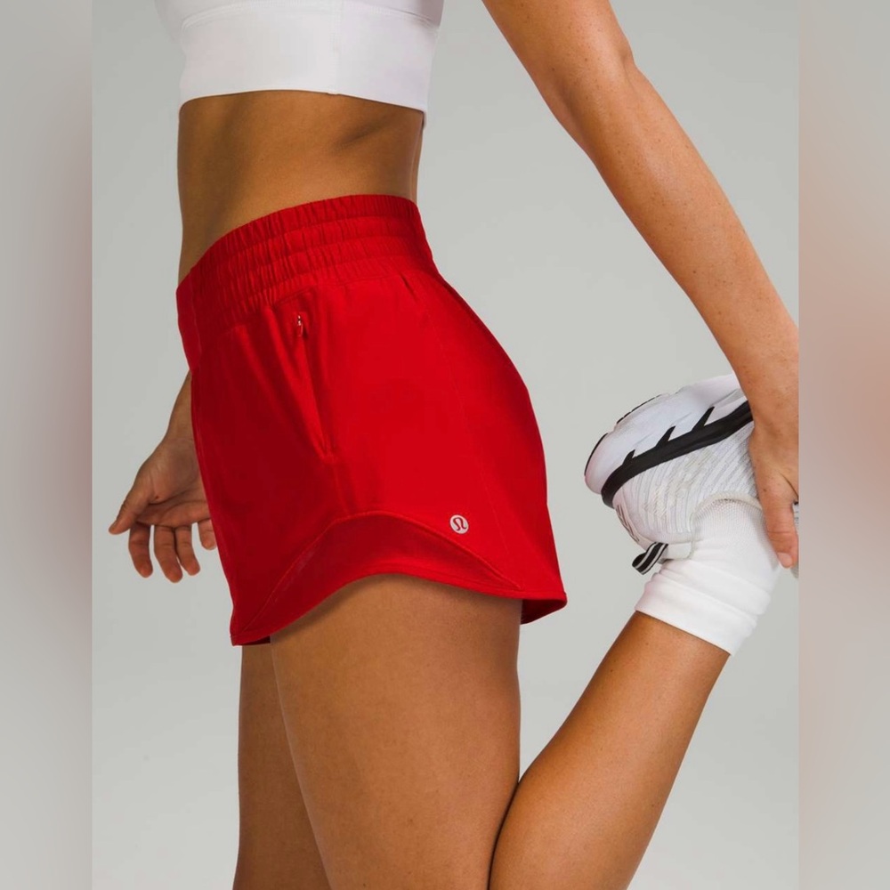 Lululemon Hotty Hot High-Rise Short 2.5" Dark Red Size 6